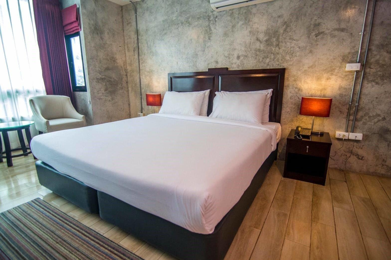 Prestige Chiang Mai Hotel Exterior photo
